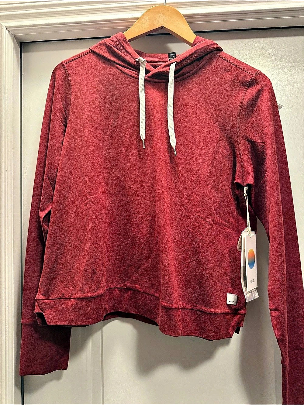 Vuori Women's Hoodie in Red Size Medium NWT